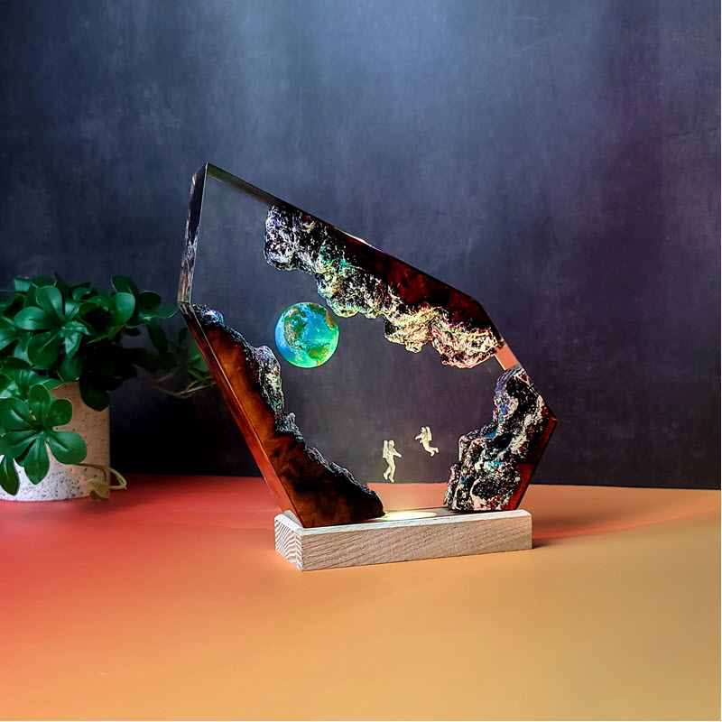 Đèn Epoxy Resin EPX040 Cao Cấp Bên Ngoài Trái Đất