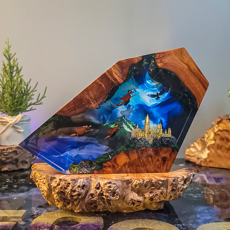 Đèn Bàn Epoxy EPX078 Thủ Công Lâu Đài Hogwarts Và Phù Thủy Bay