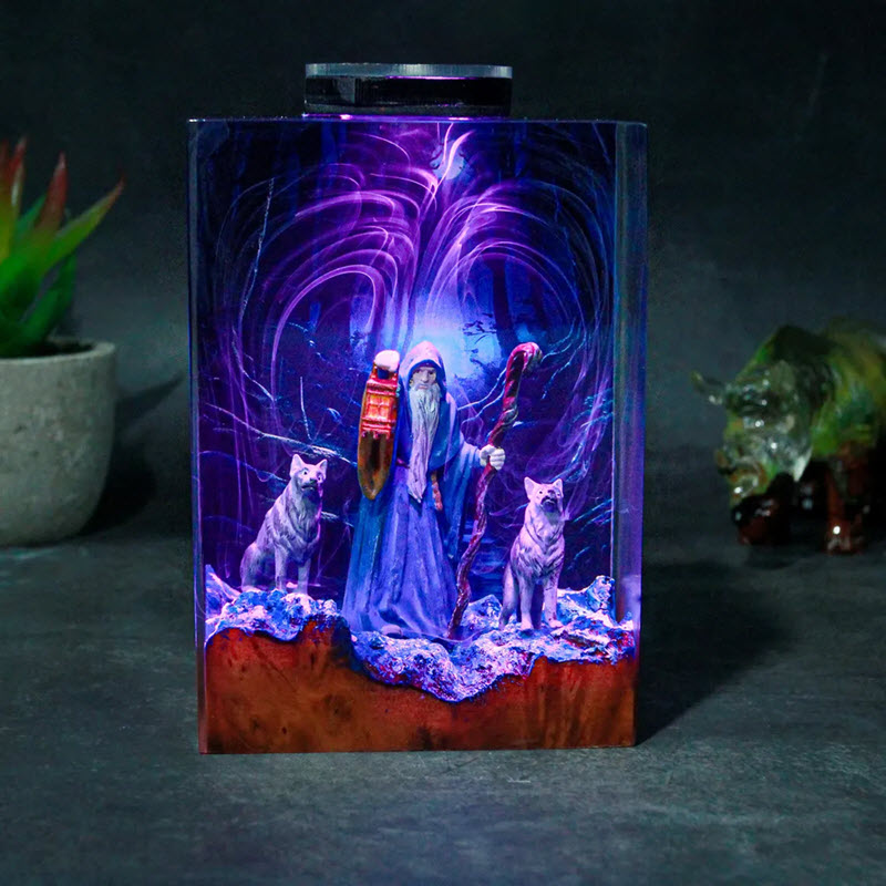 Đèn Epoxy Cao Cấp EPX097 Cảnh Rừng Đêm Bí Ẩn Pháp Sư Và Sói