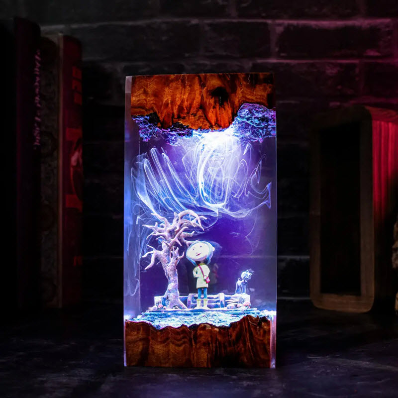 Đèn Epoxy Resin EPX118 Cao Cấp Mô Hình Cô Bé Coraline